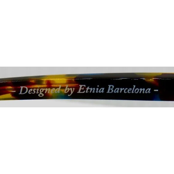 Etnia Barcelona Sunglasses Ferlandia HVBL With Case - www  display picture 3